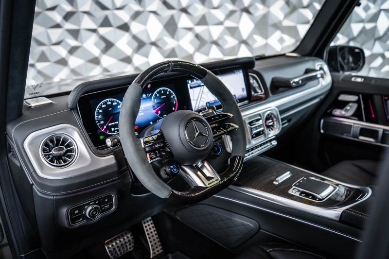 Mercedes-Benz G 63 AMG Burmester* 360* Pano, снимка 8 - Автомобили и джипове - 53597310