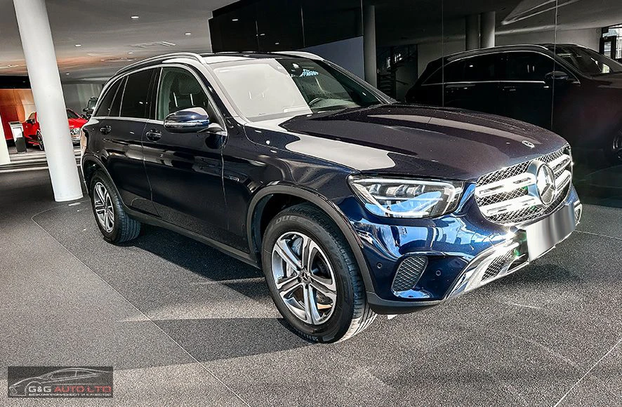 Mercedes-Benz GLC 300 AMG/211HP/4MATIC/LED/DISTR/ - изображение 3