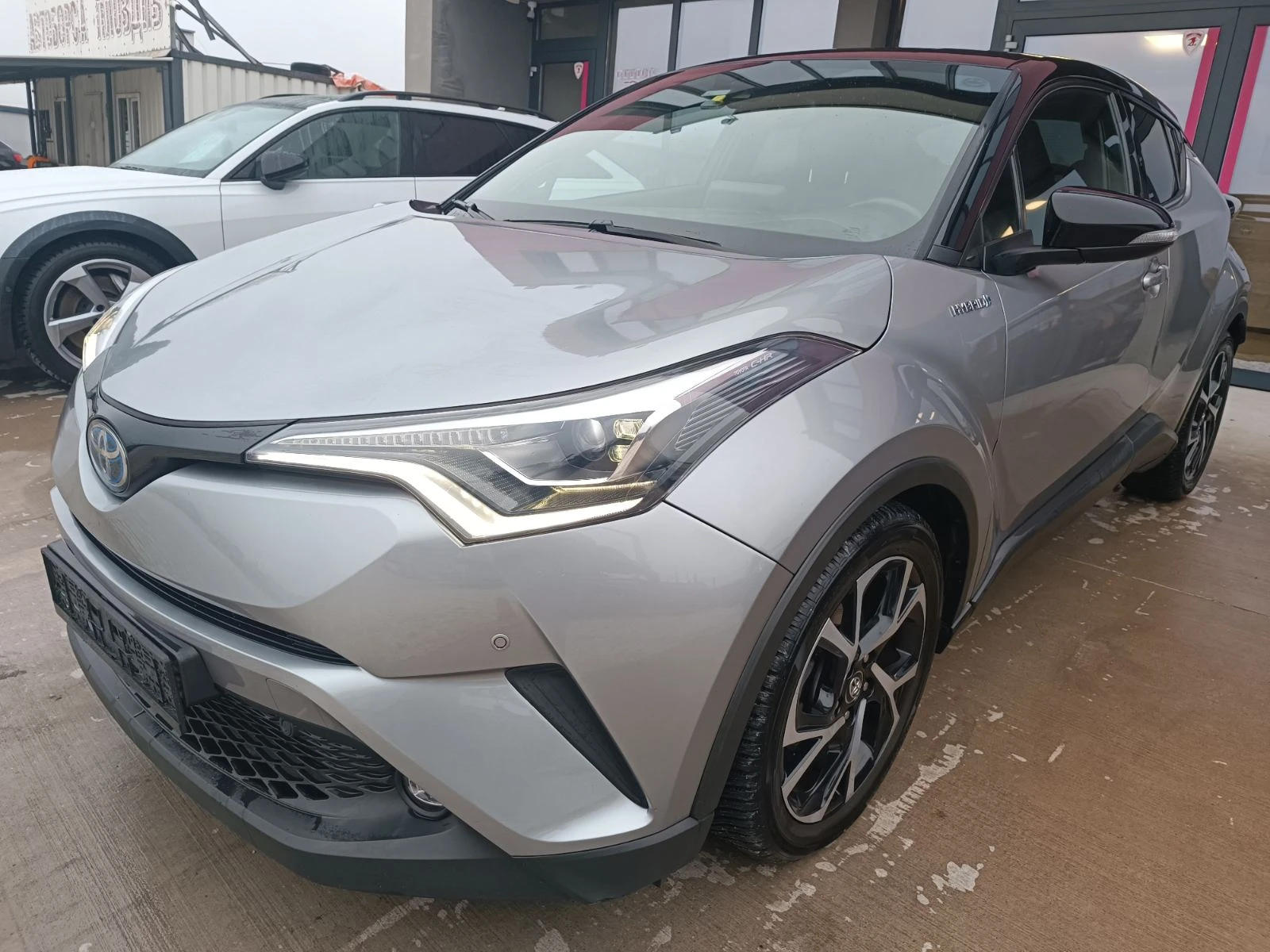 Toyota C-HR 1.8 Hybrid * FULL*  | Mobile.bg � ����������� 2