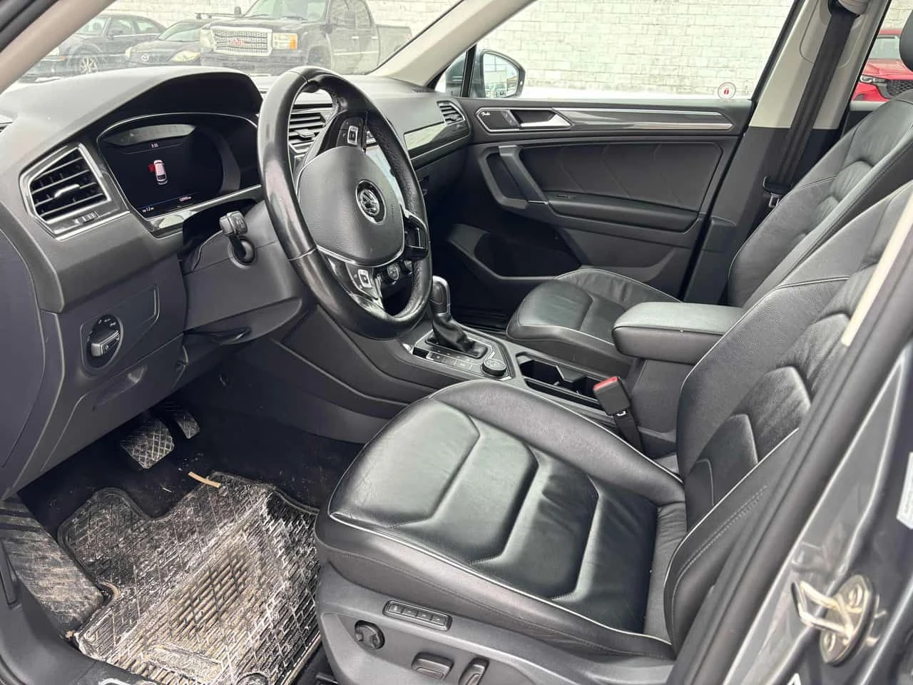 VW Tiguan Highline/CARFAX/ПАНОРАМА/ПОДГРЕВИ - изображение 7