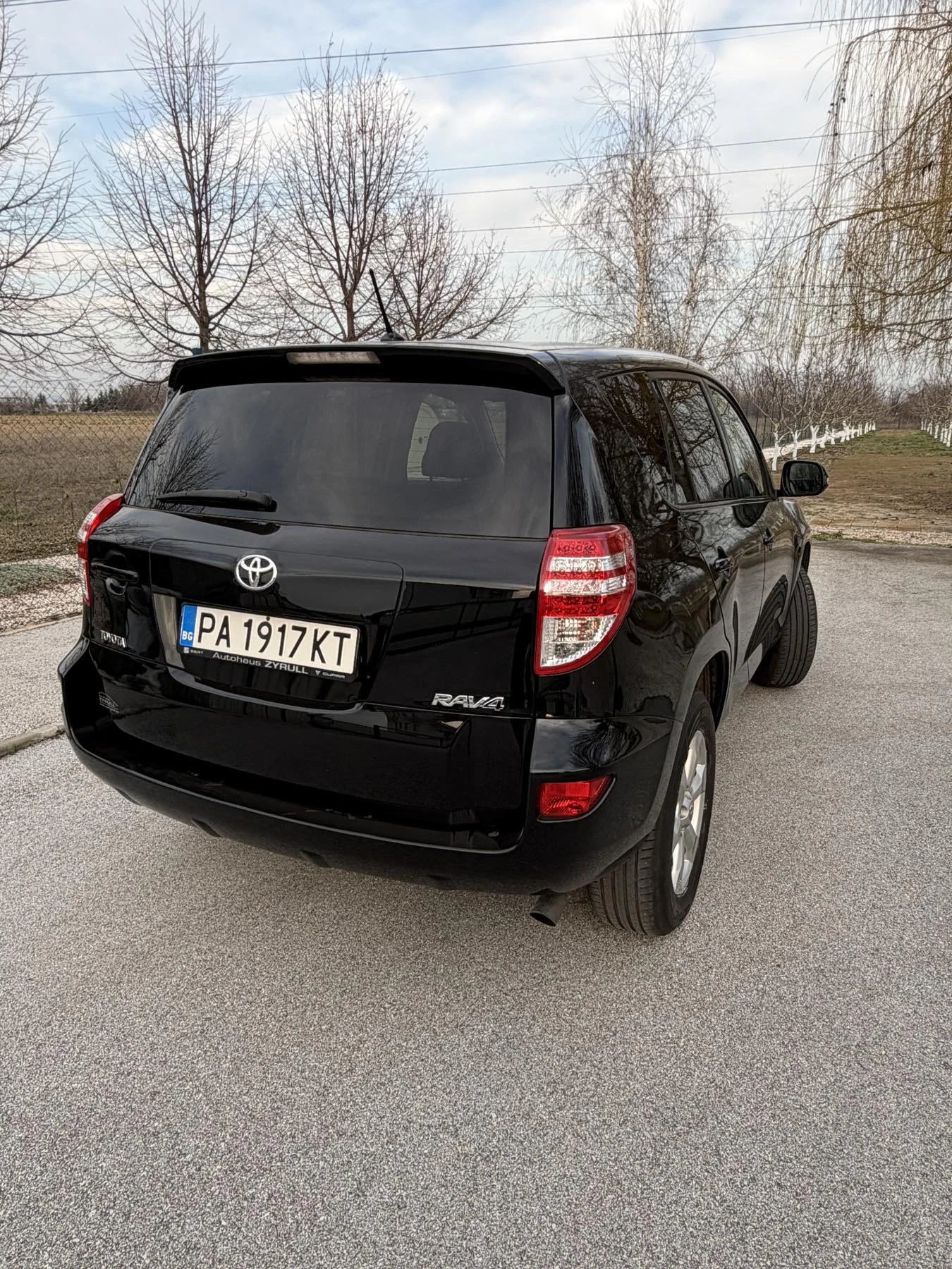 Toyota Rav4, снимка 3 - Автомобили и джипове - 53716661