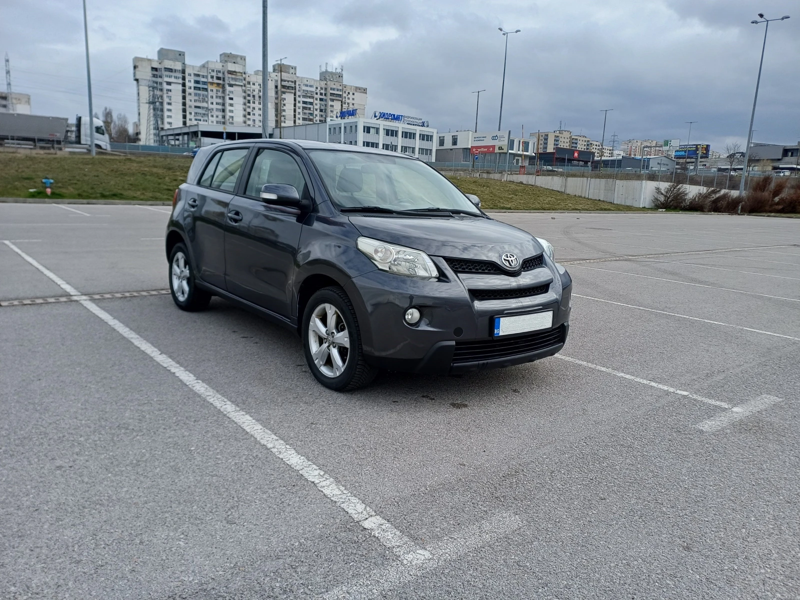 Toyota Urban Cruiser 1.4 D-4D AWD, снимка 4 - Автомобили и джипове - 54070224