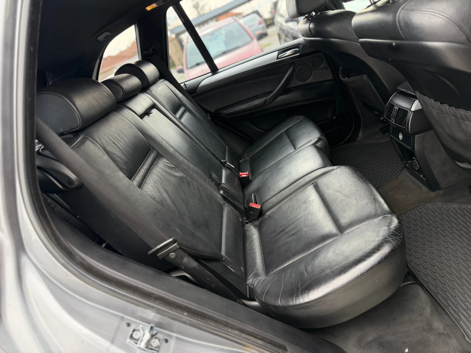 BMW X5 3.0D 235кс KEYLESS-GO 7-МЕСТА ПОДГРЕВ РЕКАРО, снимка 13 - Автомобили и джипове - 54131521