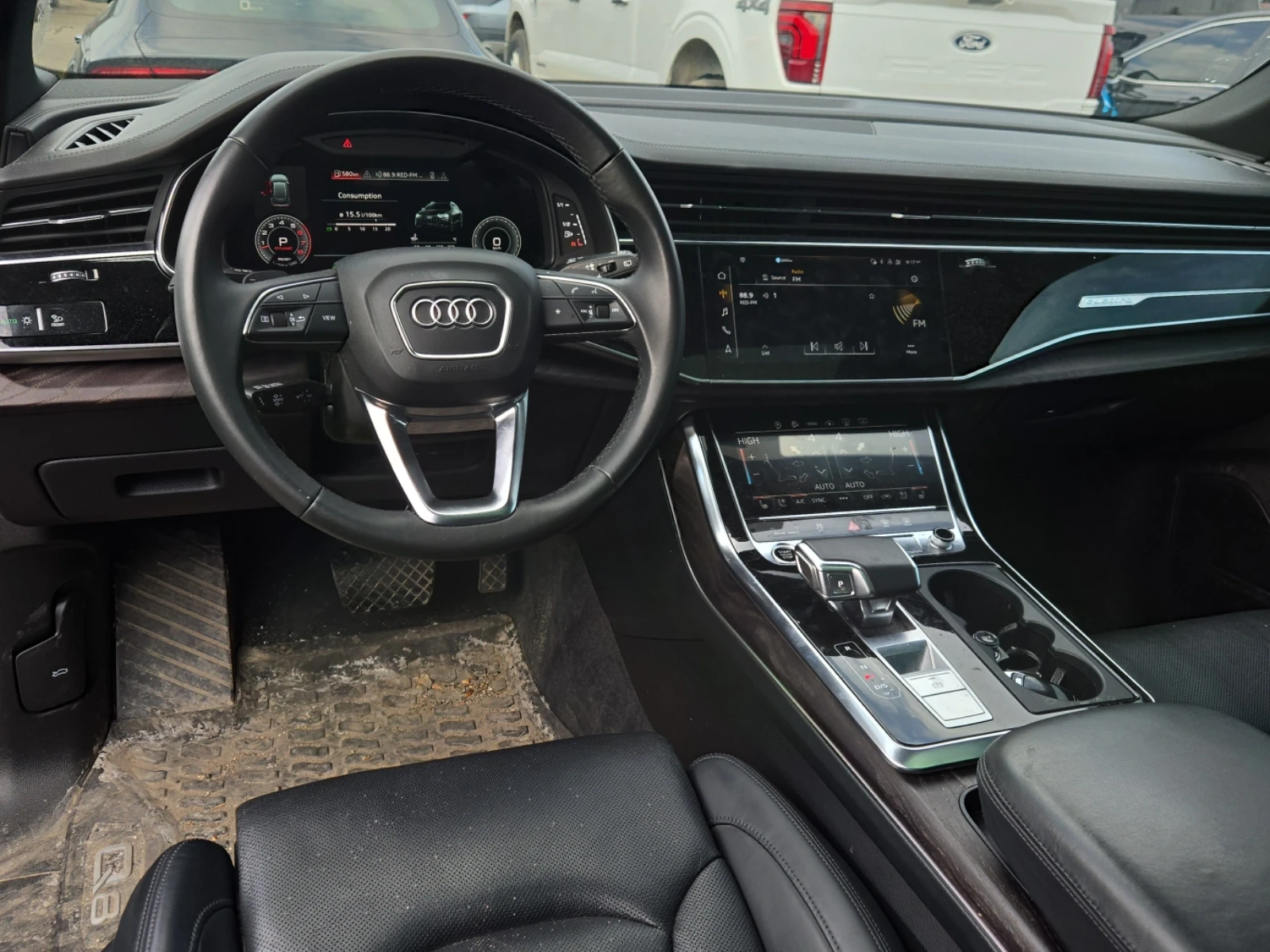 Audi Q8 Prestige 55 TFSI quattro, снимка 10 - Автомобили и джипове - 54453820