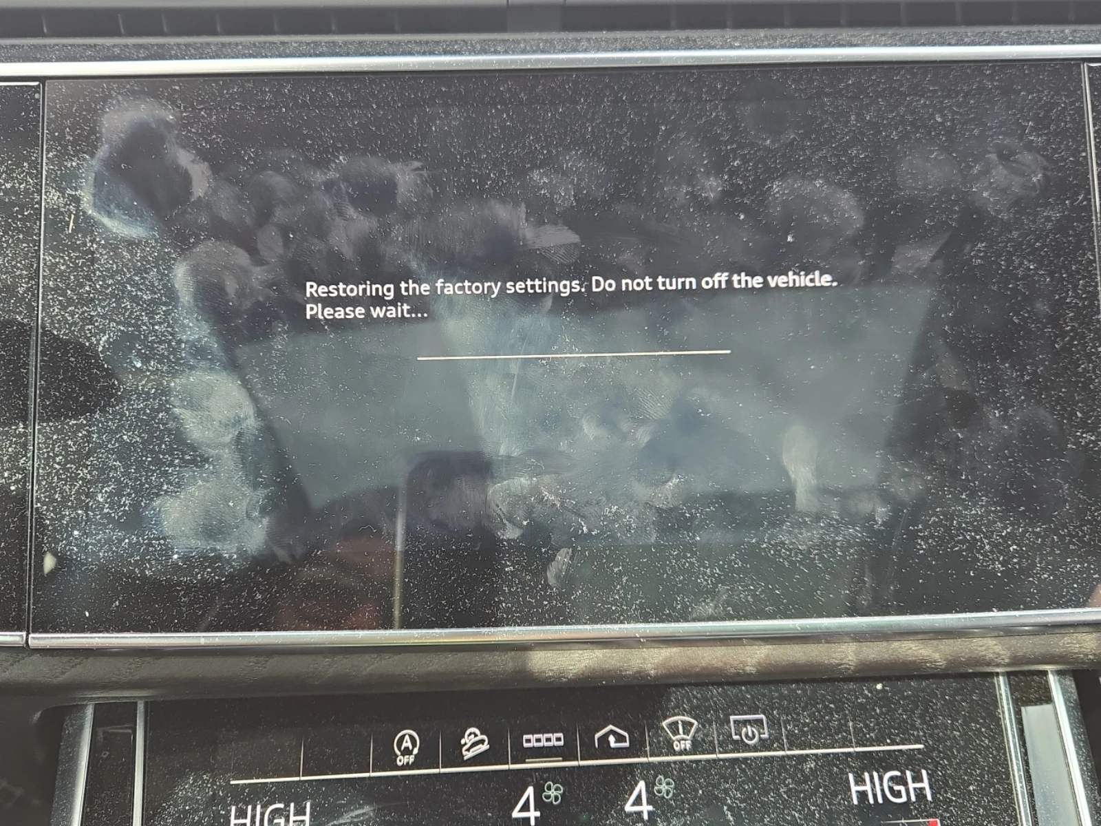 Audi Q8 Prestige 55 TFSI quattro, снимка 14 - Автомобили и джипове - 54453820