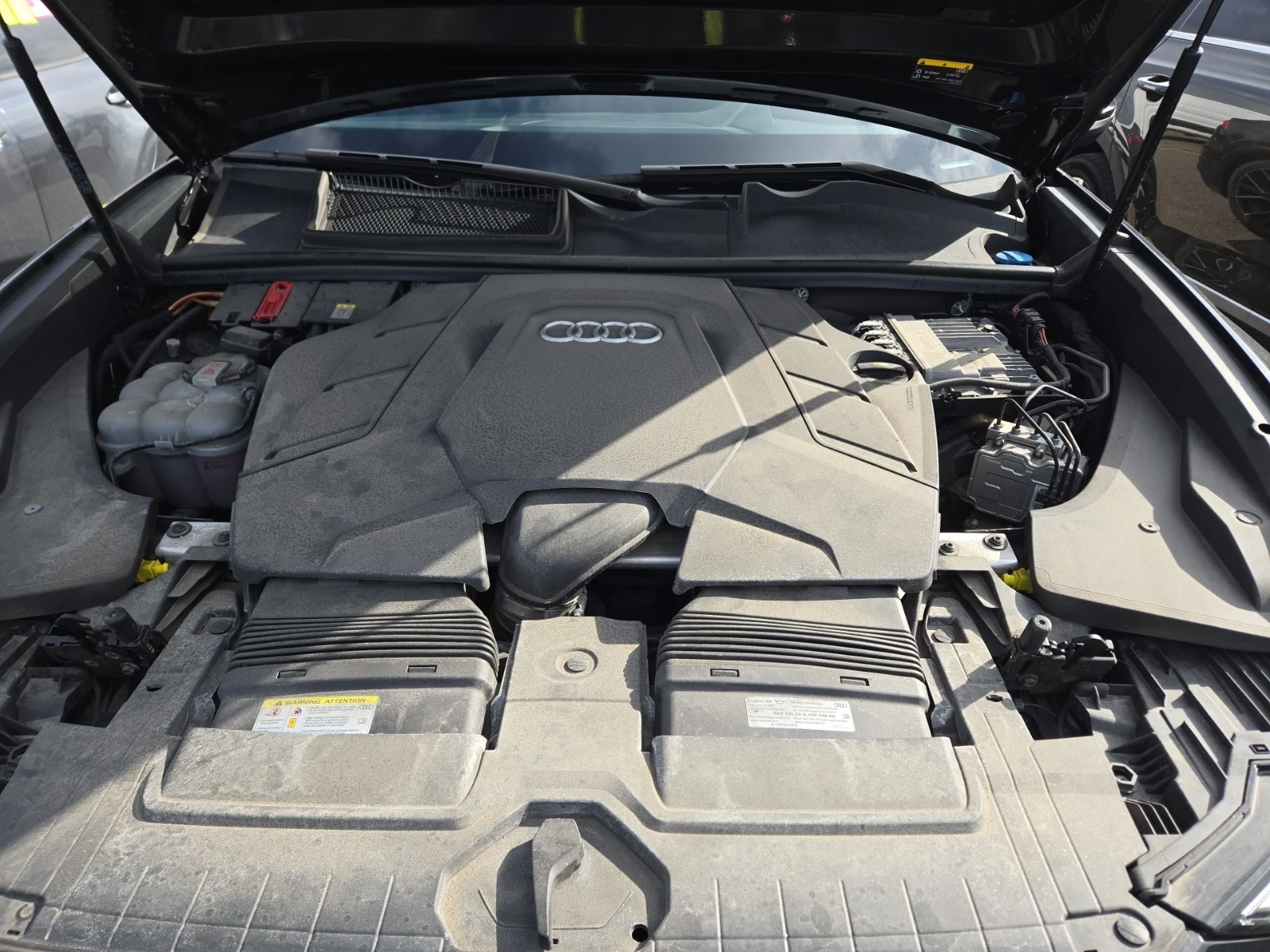 Audi Q8 Prestige 55 TFSI quattro, снимка 8 - Автомобили и джипове - 54453820