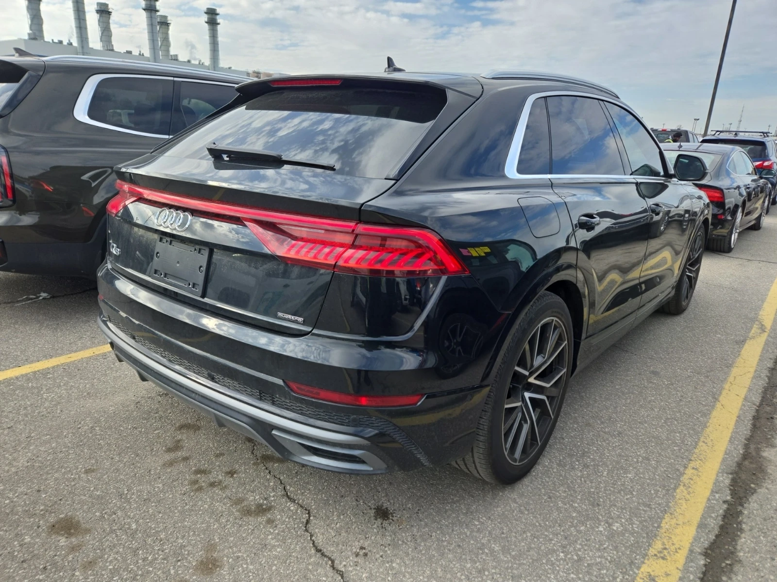Audi Q8 Prestige 55 TFSI quattro, снимка 4 - Автомобили и джипове - 54453820