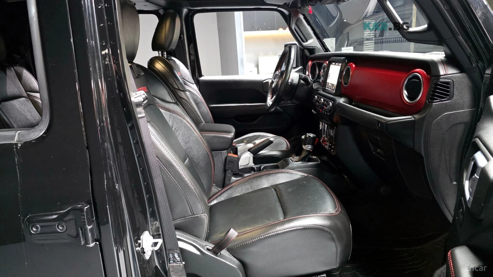 Jeep Gladiator RUBICON / DISTRONIC / ПОДГРЕВИ / КОЖЕН САЛОН, снимка 11 - Автомобили и джипове - 54597248