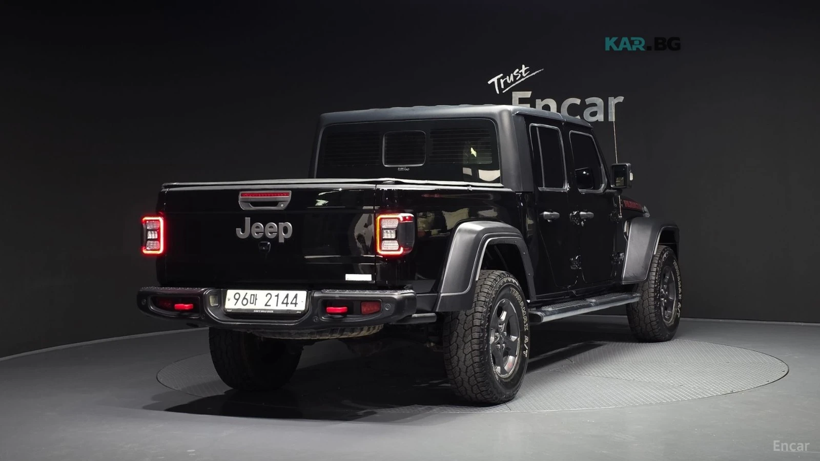 Jeep Gladiator RUBICON / DISTRONIC / ПОДГРЕВИ / КОЖЕН САЛОН, снимка 2 - Автомобили и джипове - 54597248