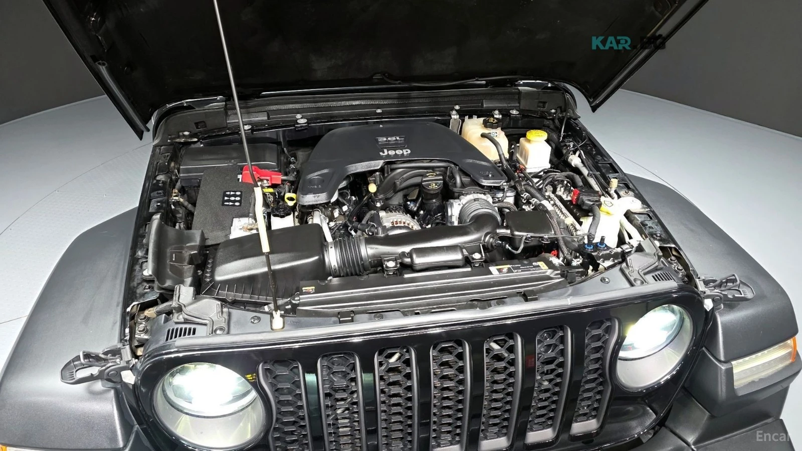 Jeep Gladiator RUBICON / DISTRONIC / ПОДГРЕВИ / КОЖЕН САЛОН, снимка 6 - Автомобили и джипове - 54597248