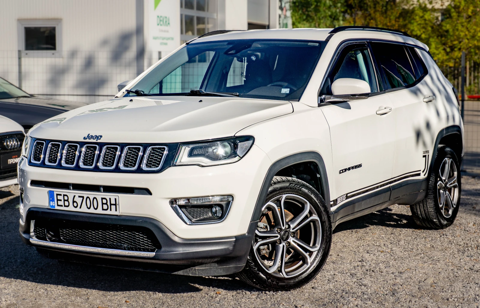 Jeep Compass LIMITED-1.4i-AWD-РЕГИСТРИРАНА!