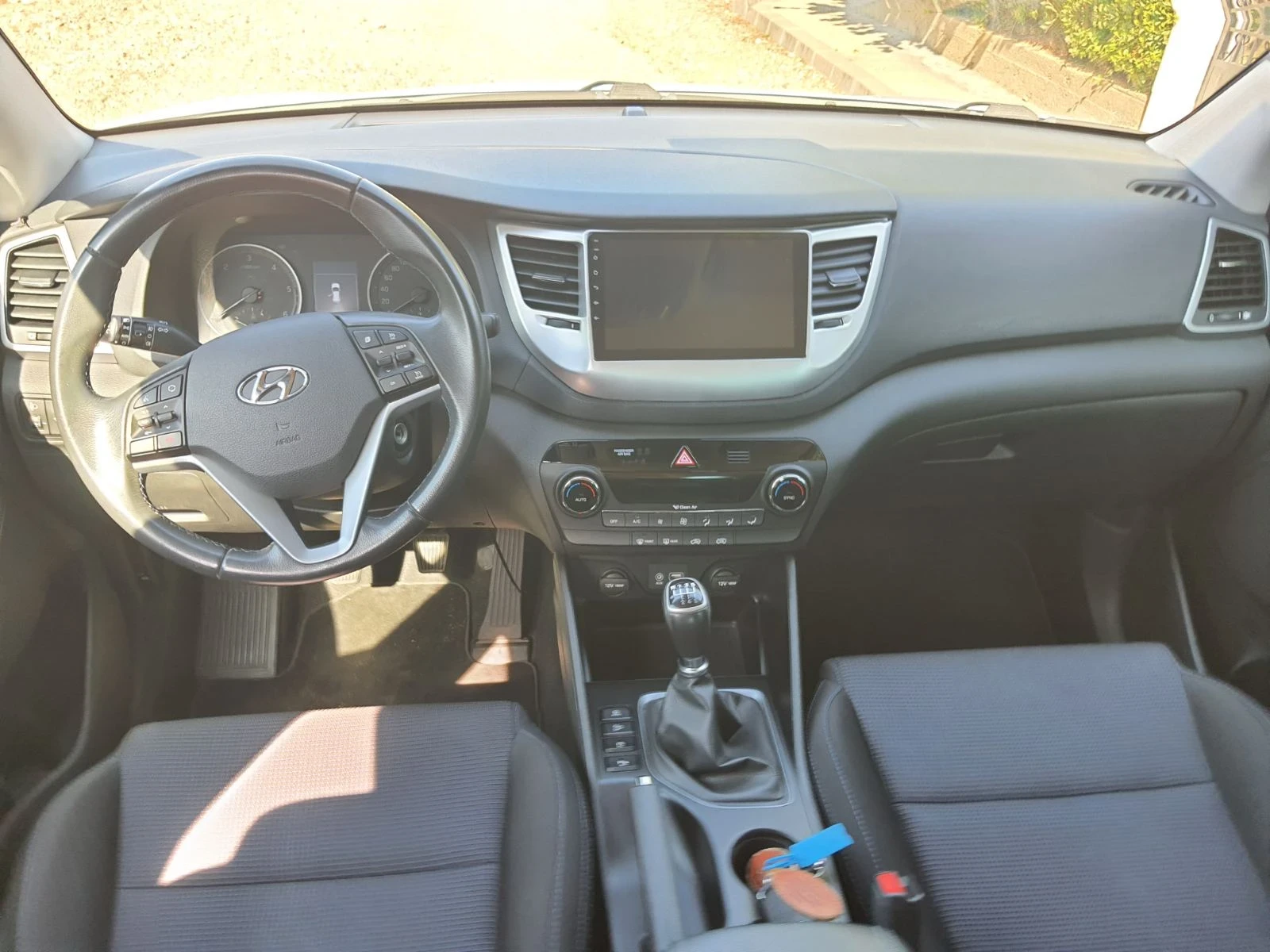 Hyundai Tucson 1.7CRDI, снимка 5 - Автомобили и джипове - 54816627