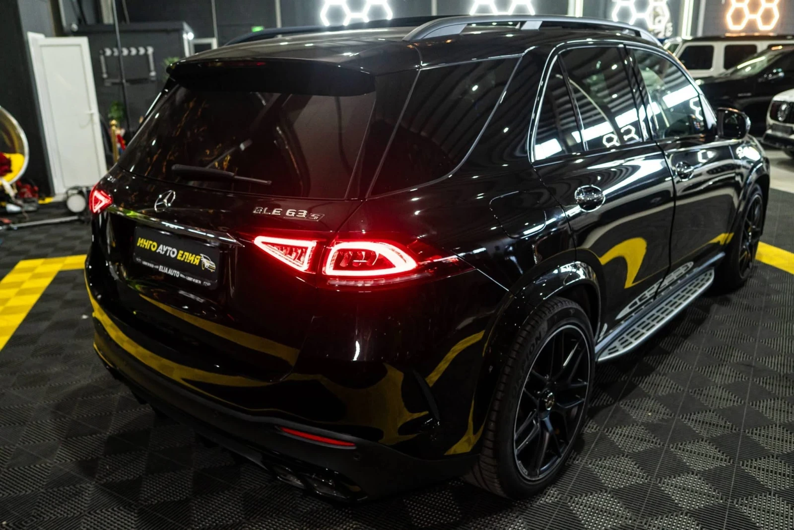 Mercedes-Benz GLE 63 S AMG V8 BITURBO LED ПАНО CARBON BURM ЛИЗИНГ 100%, снимка 9 - Автомобили и джипове - 55674850