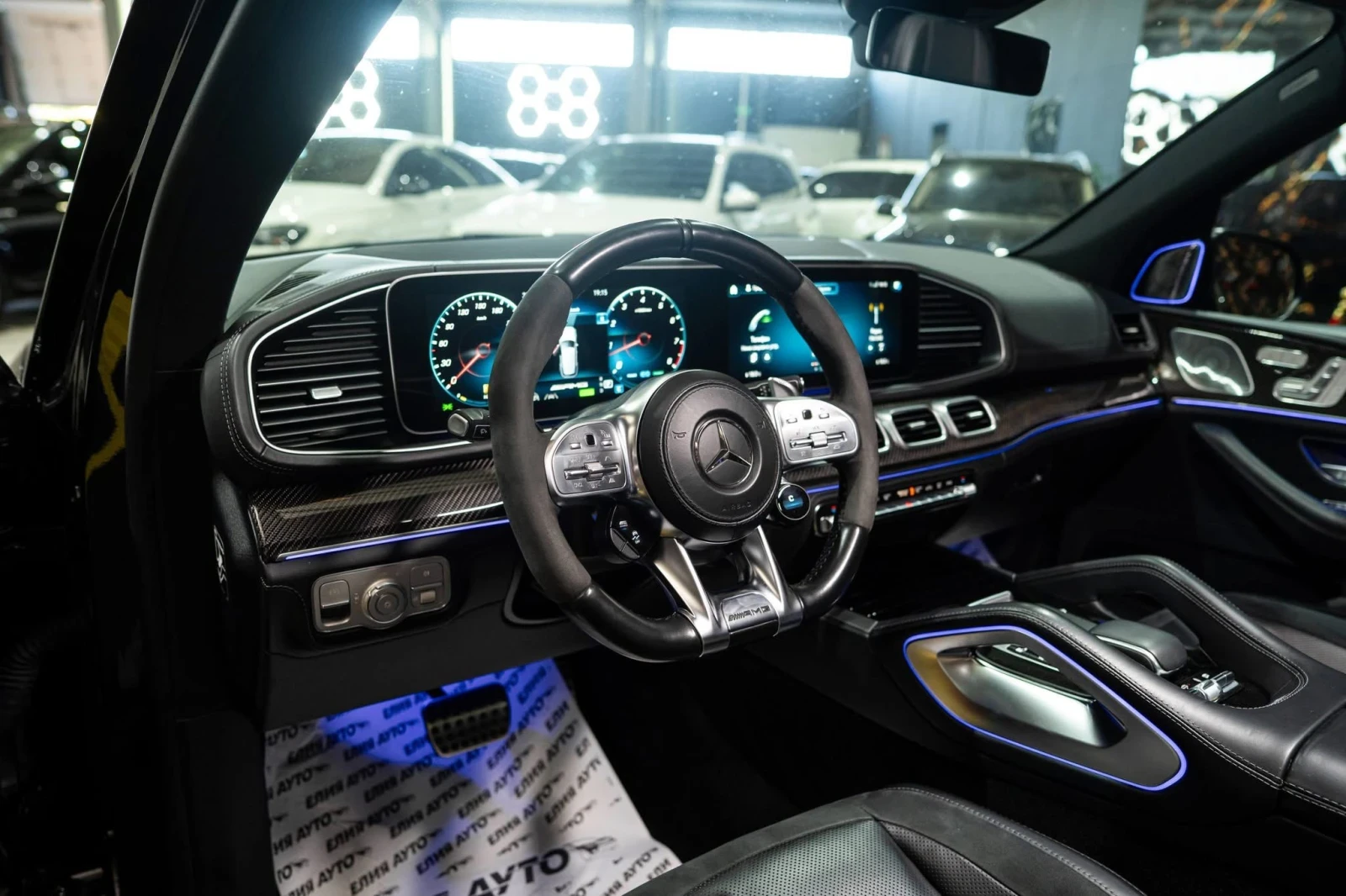 Mercedes-Benz GLE 63 S AMG V8 BITURBO LED ПАНО CARBON BURM ЛИЗИНГ 100%, снимка 12 - Автомобили и джипове - 55674850