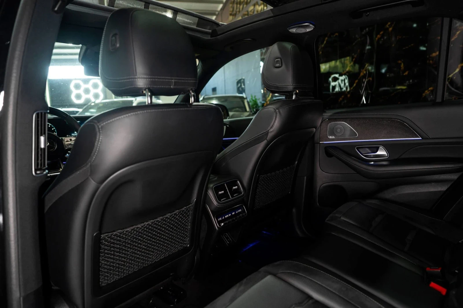 Mercedes-Benz GLE 63 S AMG V8 BITURBO LED ПАНО CARBON BURM ЛИЗИНГ 100%, снимка 15 - Автомобили и джипове - 55674850