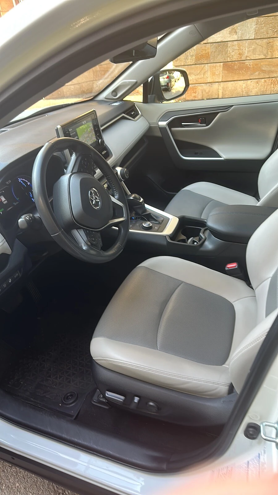 Toyota Rav4 2.5 Hybrid AWD Luxury Premium, снимка 9 - Автомобили и джипове - 55705137