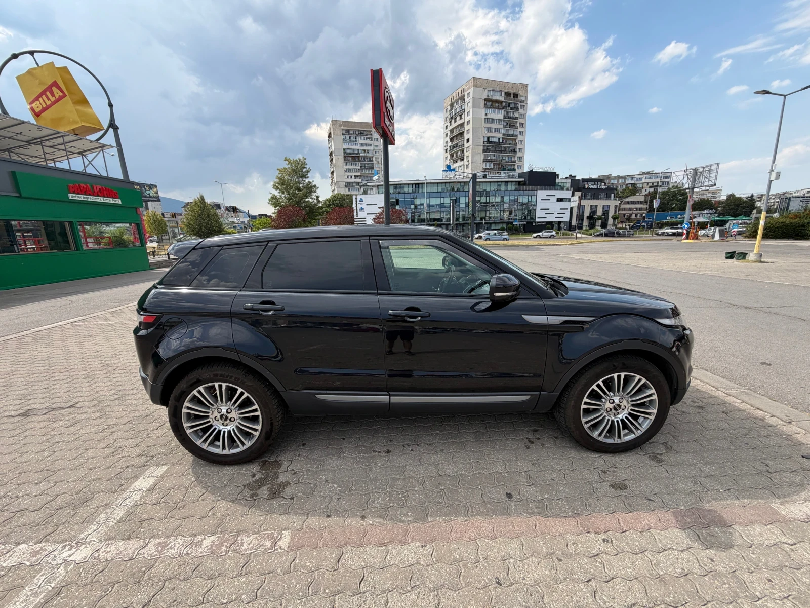 Land Rover Range Rover Evoque, снимка 3 - Автомобили и джипове - 55826184