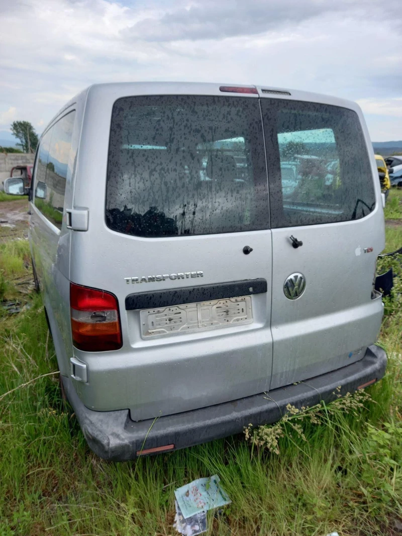 VW T5 8+ 1 и товарен , снимка 2 - Бусове и автобуси - 33104256