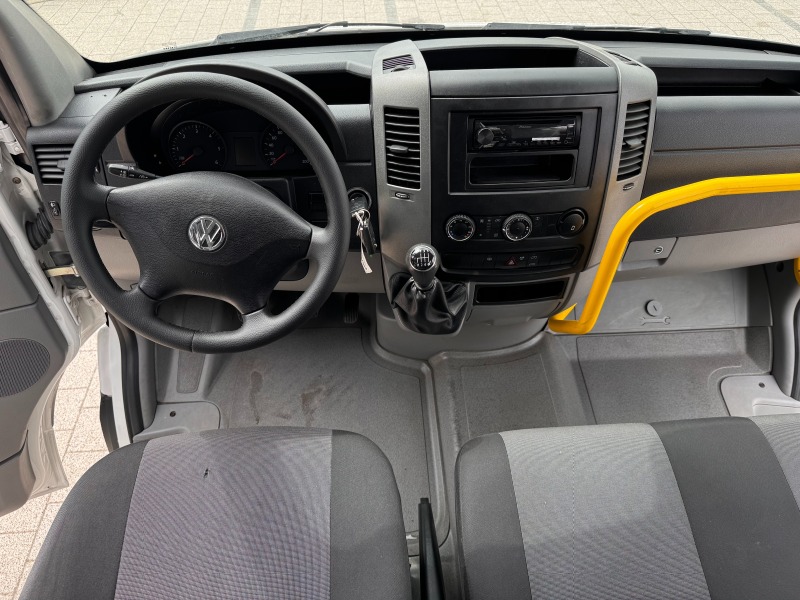 VW Crafter 9-местен Клима + Рампа за инвалиди , снимка 13 - Бусове и автобуси - 45945607