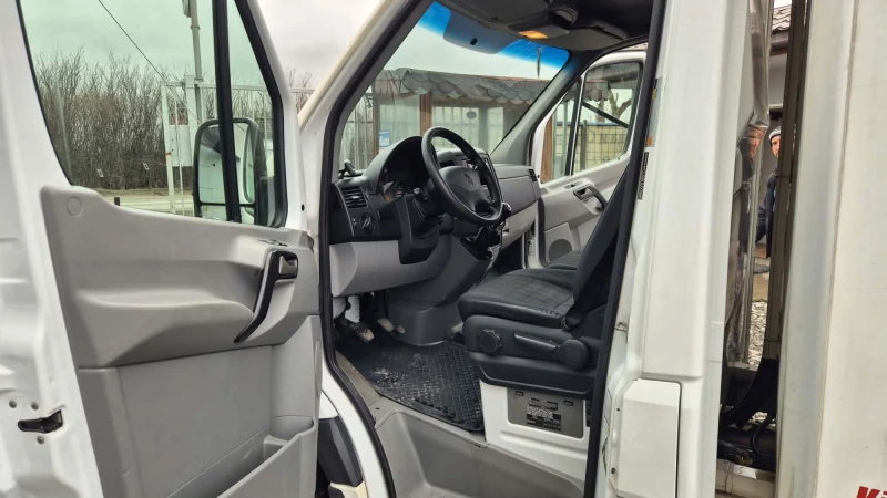Mercedes-Benz Sprinter 316 ХЛАДИЛЕН, снимка 14 - Бусове и автобуси - 53469674