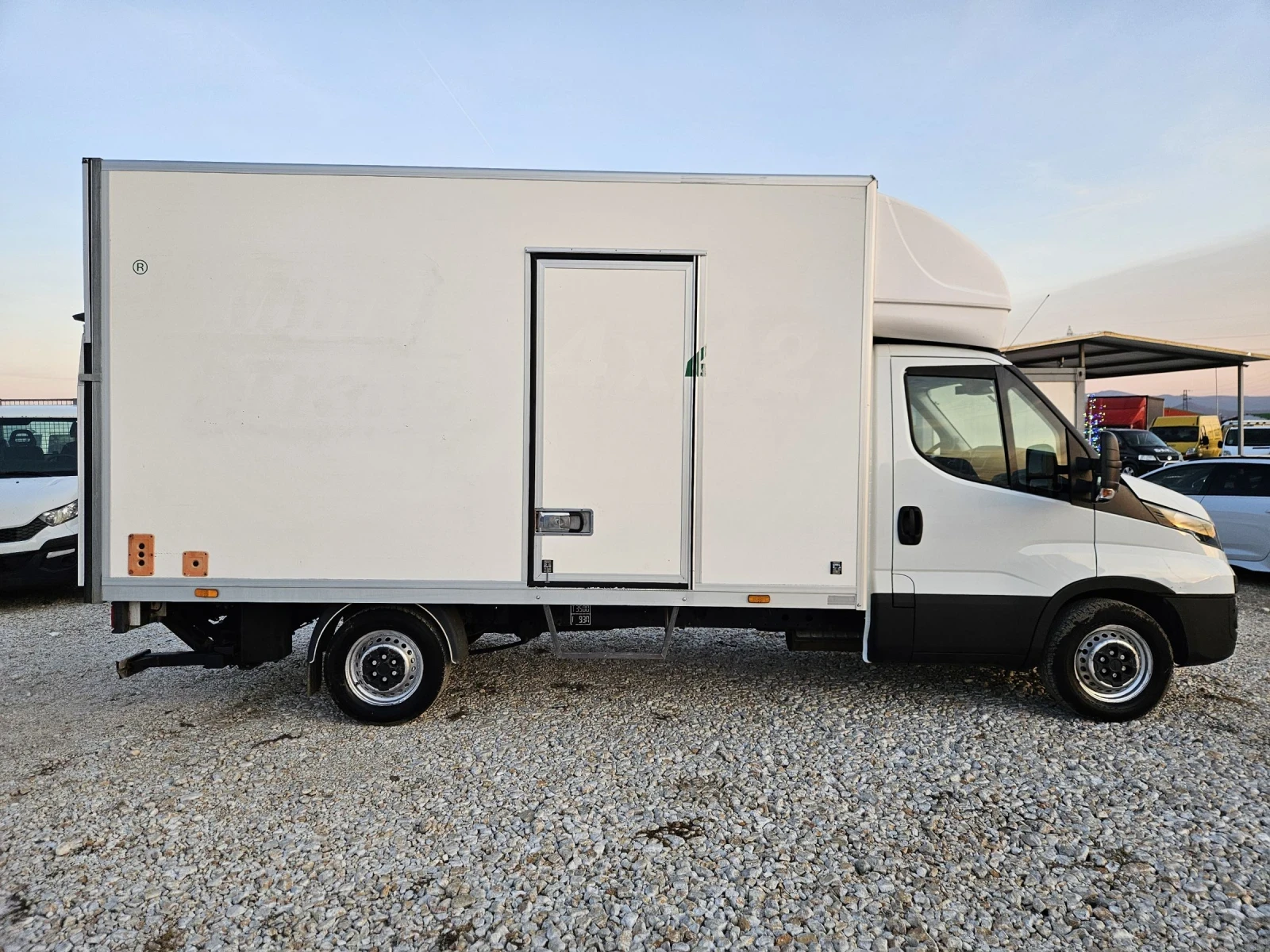 Iveco Daily 35-170, Падащ борд, Климатроник - изображение 6