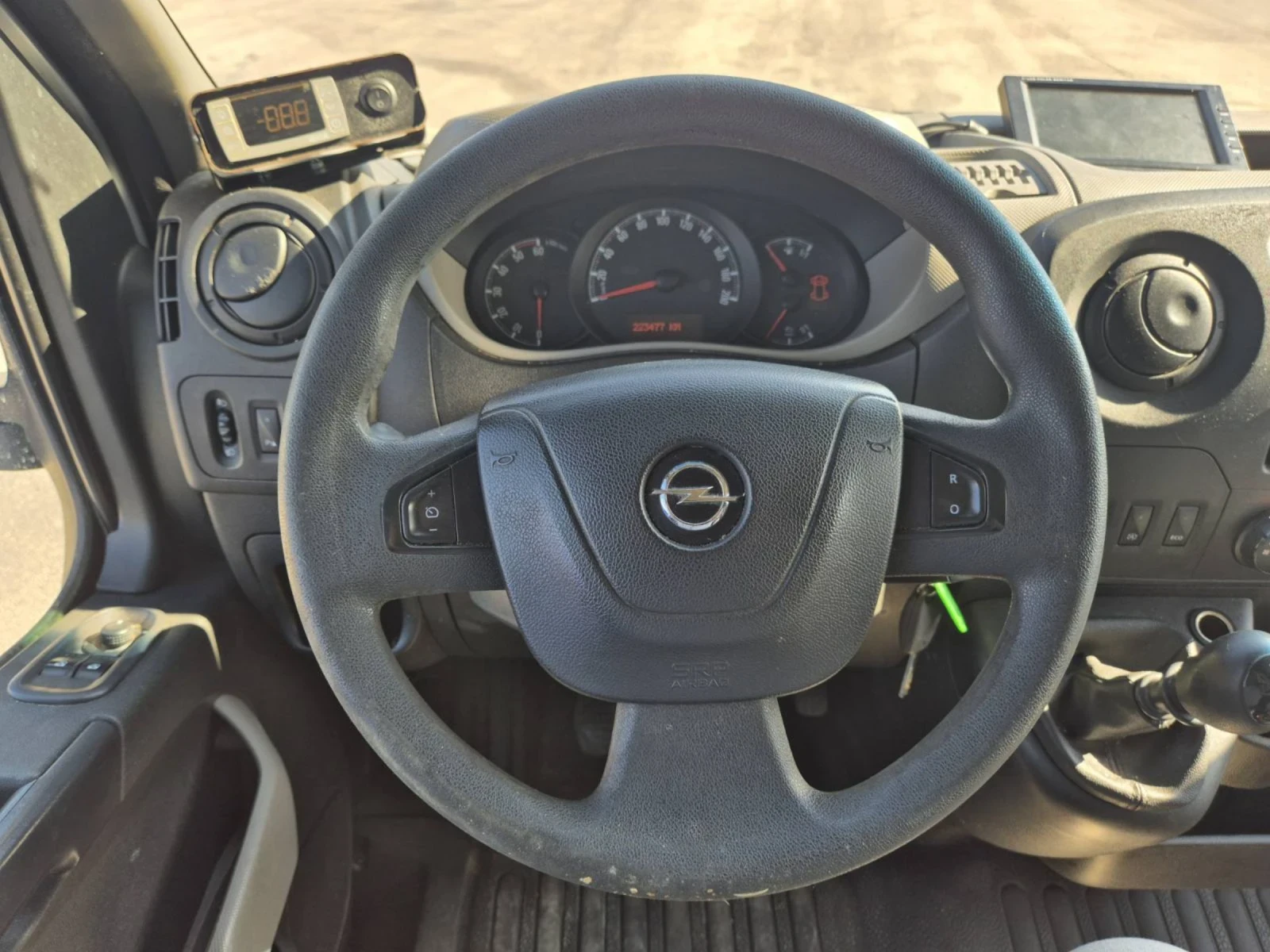 Opel Movano 2.3 Diesel - изображение 8