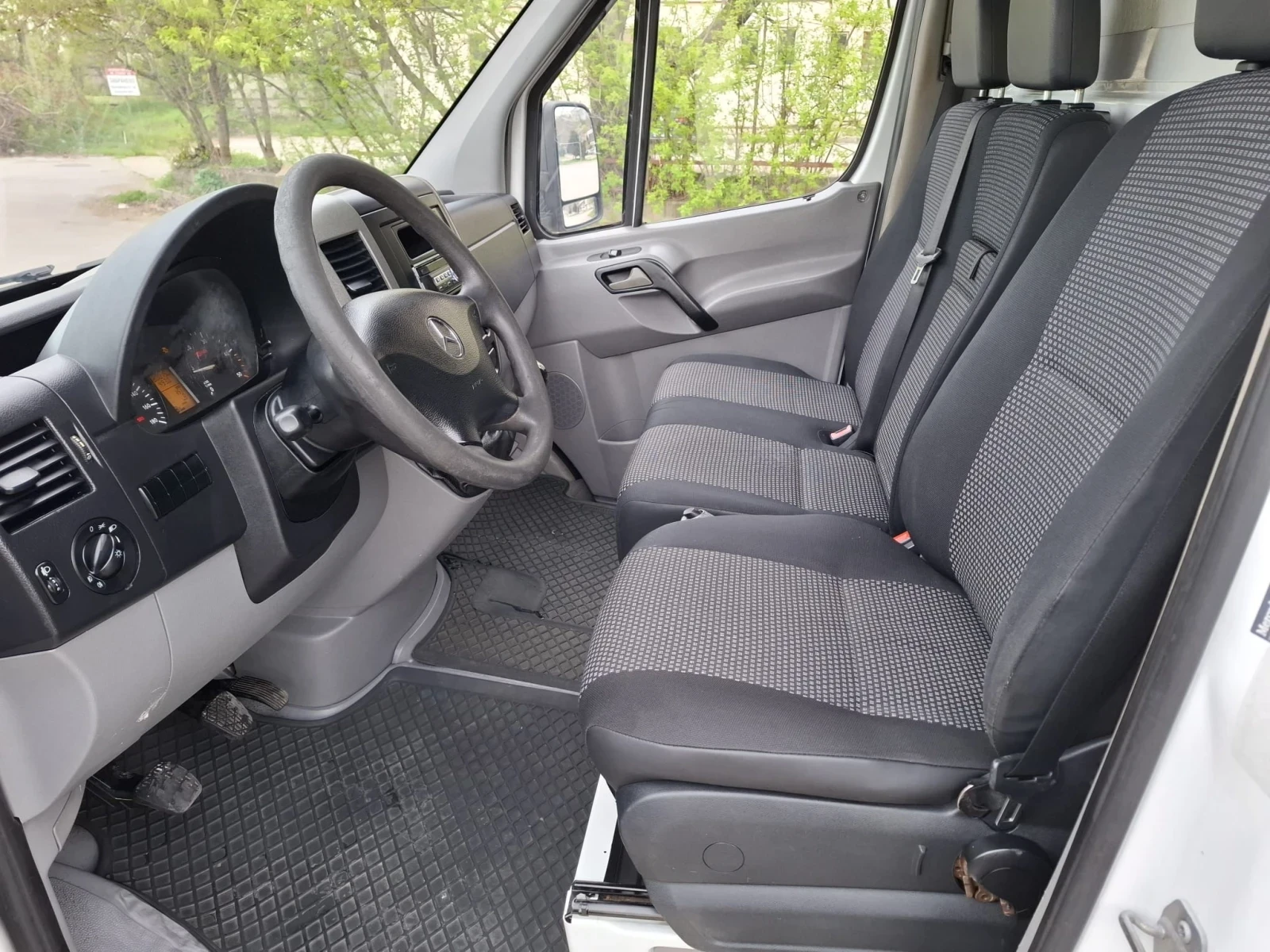 Mercedes-Benz Sprinter 511 CDI, снимка 9 - Бусове и автобуси - 54971650