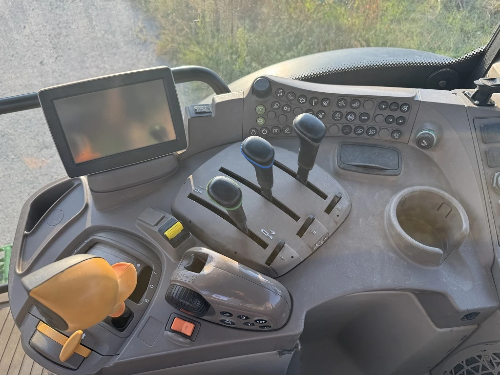 Трактор John Deere 6135R ЛИЗИНГ, снимка 10 - Селскостопанска техника - 55931604