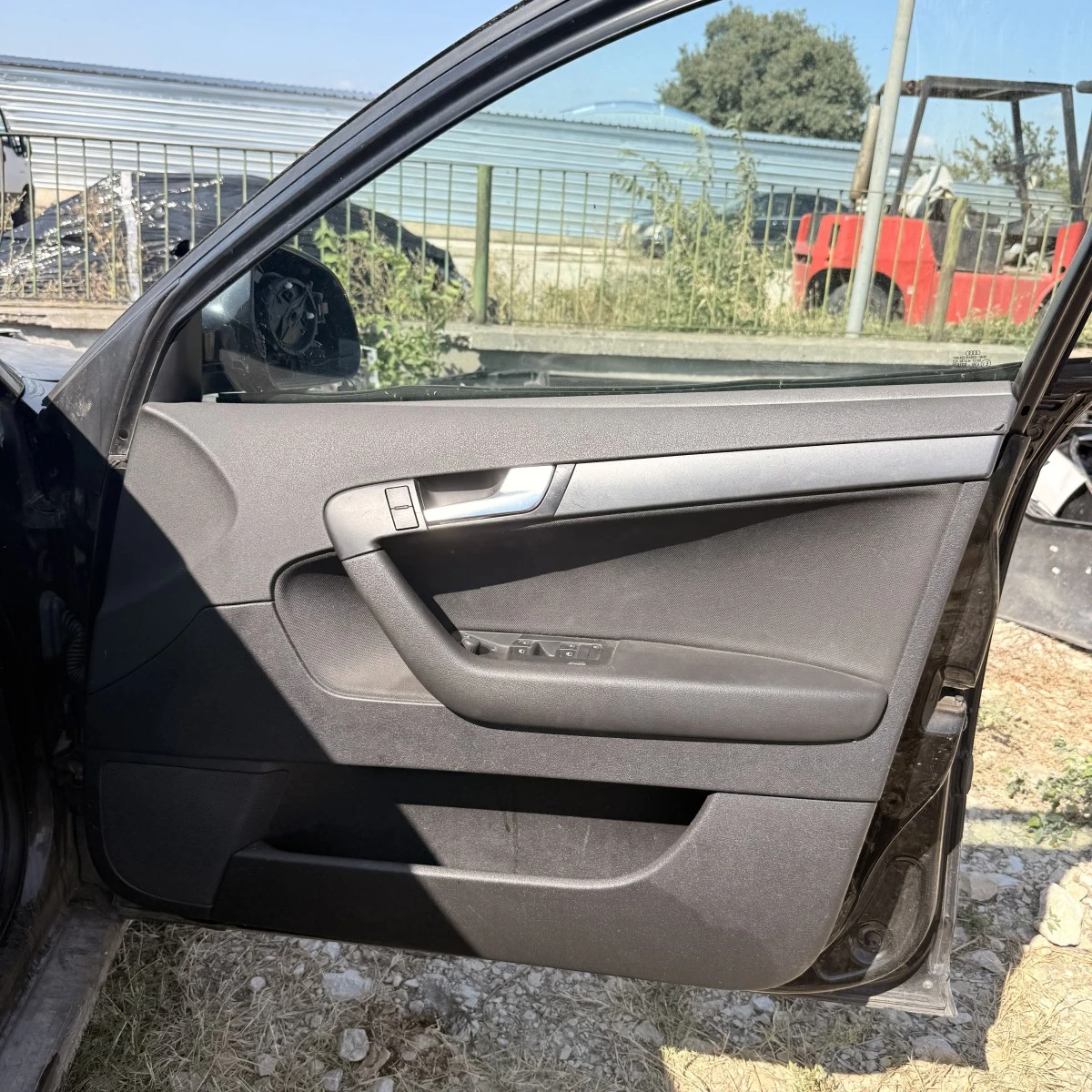 Кора на предна дясна врата Audi a3 8p Facelift 19 BLS Ръчна 8P4867012
