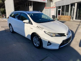 Toyota Auris 1.8 Hibrid 216000km, снимка 2