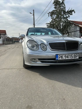 Mercedes-Benz E 320 Седан , снимка 7