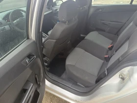 Opel Astra 1.7CDTI - 1450 € / 2835.95 лв. - 62075324 6