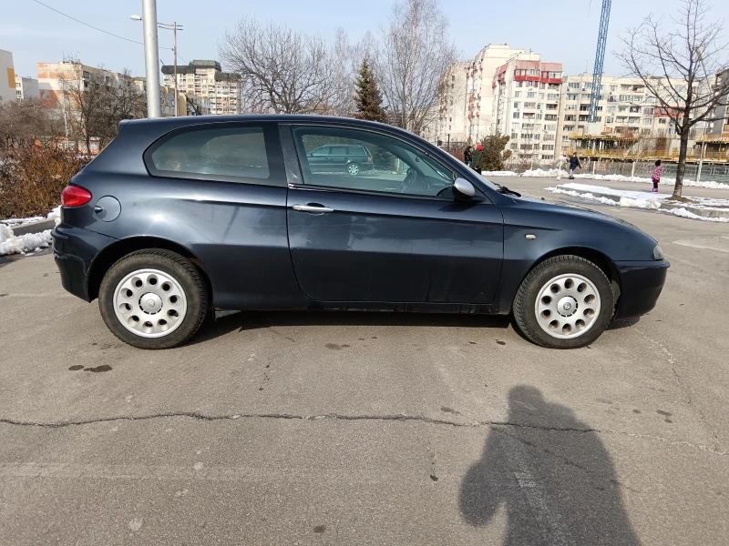 Alfa Romeo 147 1.9 дизел, снимка 4 - Автомобили и джипове - 49247635