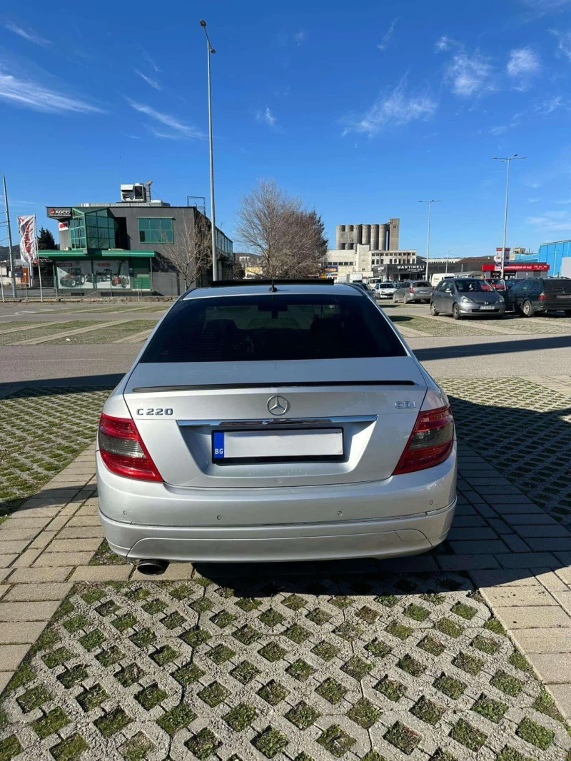 Mercedes-Benz C 220, снимка 6 - Автомобили и джипове - 49504539