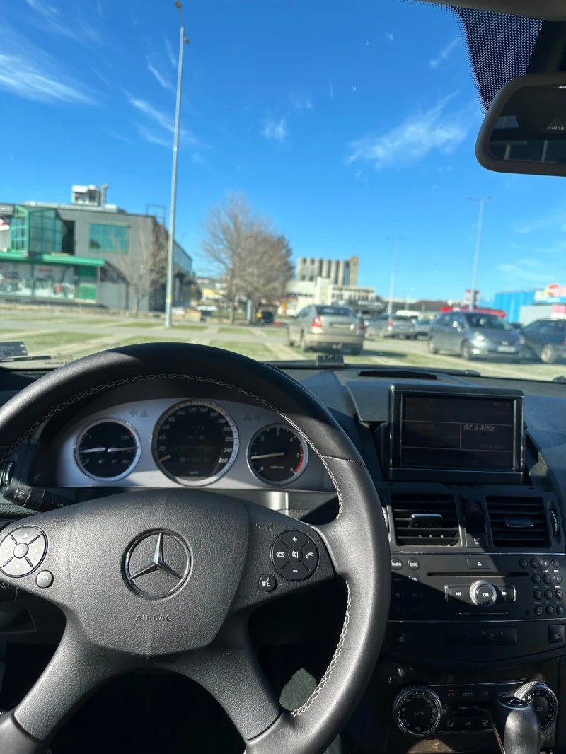 Mercedes-Benz C 220, снимка 13 - Автомобили и джипове - 49504539