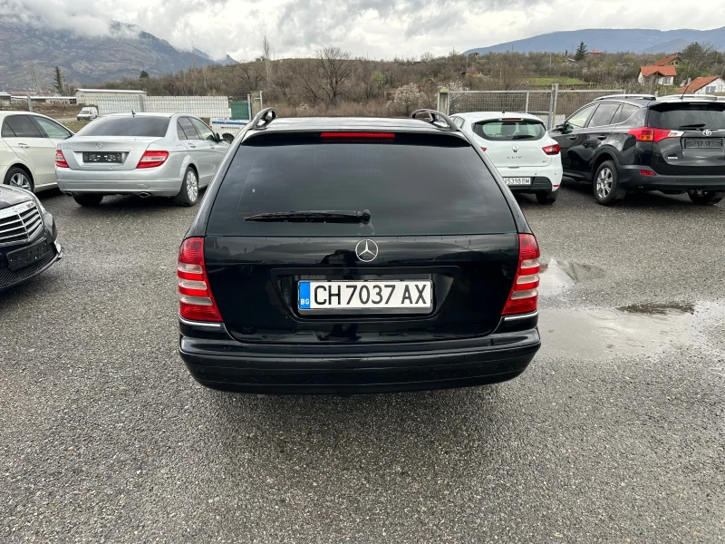 Mercedes-Benz C 320 AVANTGARDE* АВТОМАТИК* КАМЕРА* КОЖА* НАВИ, снимка 15 - Автомобили и джипове - 49529138