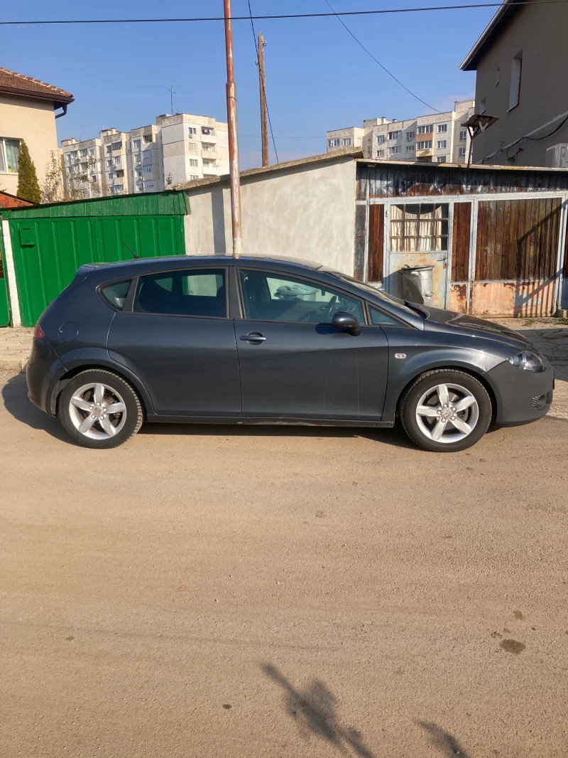 Seat Leon 2.0tdi, снимка 3 - Автомобили и джипове - 52432217
