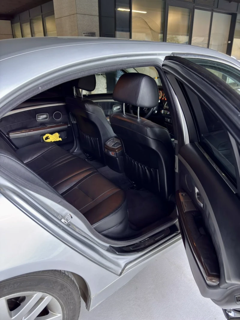 BMW 745, снимка 8 - Автомобили и джипове - 52846937