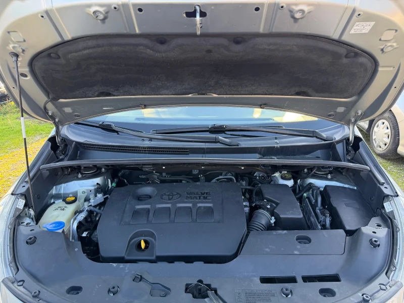 Toyota Verso 1.8 i ШВЕЙЦАРИЯ, снимка 7 - Автомобили и джипове - 52890652