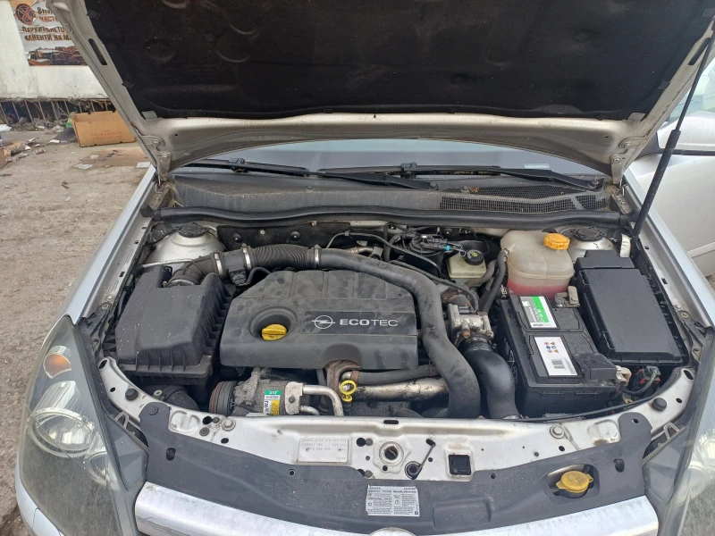 Opel Astra 1.7CDTI, снимка 8 - Автомобили и джипове - 53423136