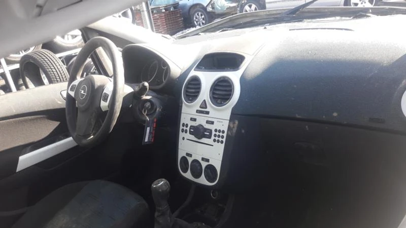 Opel Corsa 1.2i- НА ЧАСТИ - изображение 9