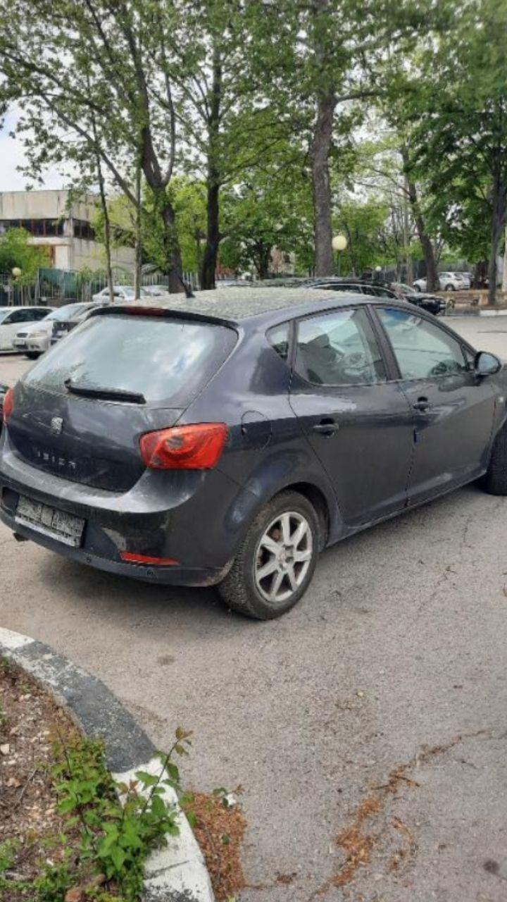 Seat Ibiza 1.6, снимка 6 - Автомобили и джипове - 20332032