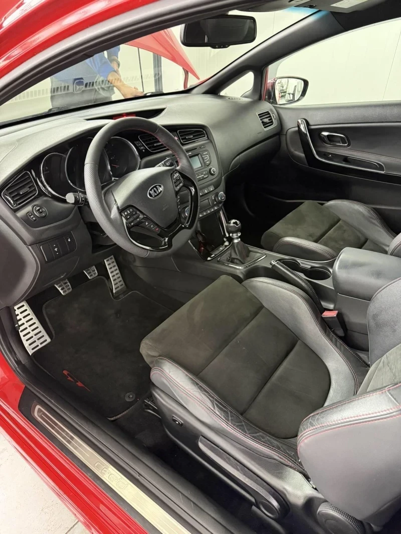 Kia Pro ceed GT Швейцария, снимка 10 - Автомобили и джипове - 53508712