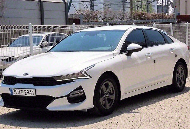 Kia K5 Гаранция, Сервиз, Резервни части Реални км - изображение 2