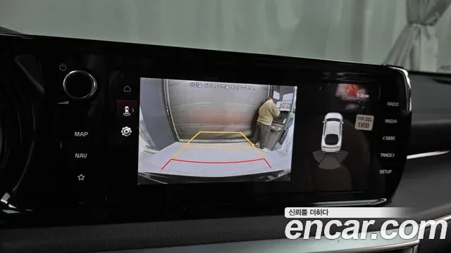 Kia K5, снимка 11 - Автомобили и джипове - 54098410