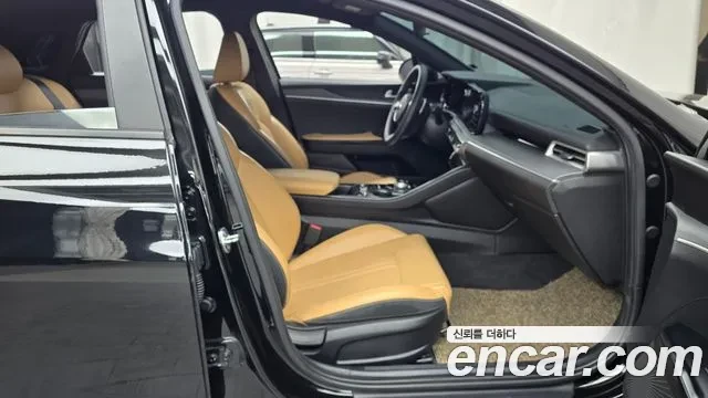 Kia K5, снимка 13 - Автомобили и джипове - 54098410