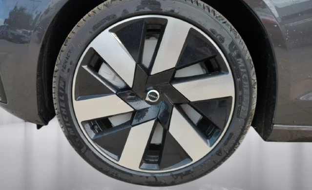 Volvo S60 T8 AWD = Ultimate Dark = Гаранция, снимка 5 - Автомобили и джипове - 55752447