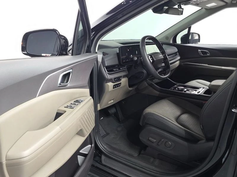 Kia Carnival 3.5 Automatic, снимка 10 - Автомобили и джипове - 55848389
