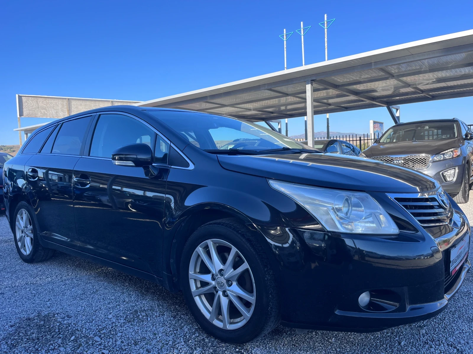 Toyota Avensis 2.0 D4d SW - изображение 4