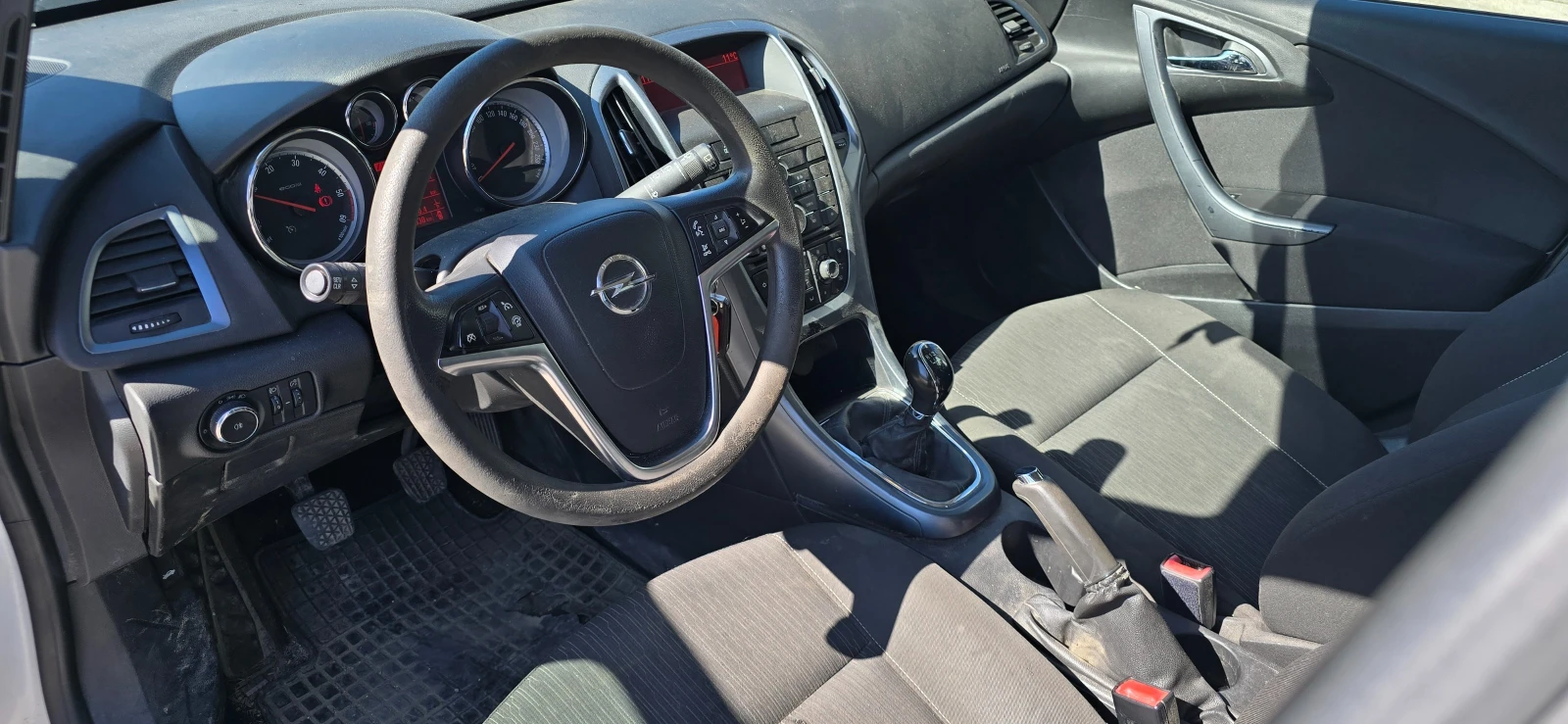 Opel Astra 1.7Cdti 110 кс - изображение 7